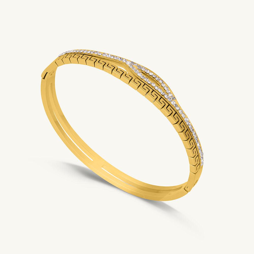 Heart of Forever 9KT Laboratory Grown Diamond Mangalsutra Bracelet — studio view